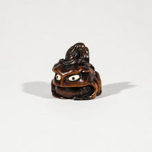 Load image into Gallery viewer, Netsuke – Gama Sennin on Giant Toad