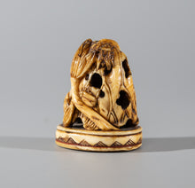 Load image into Gallery viewer, Netsuke – Seal