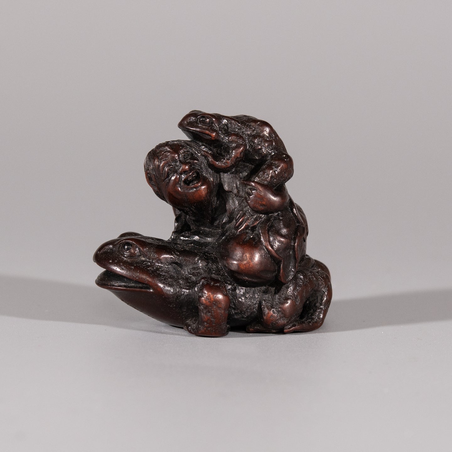 Netsuke - Gama Sennin with Two Toads