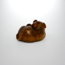 Load image into Gallery viewer, Netsuke - Pup Holding a Fish