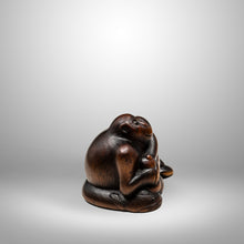 Load image into Gallery viewer, Netsuke – Namazu &amp; Monkey
