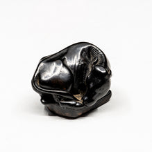 Load image into Gallery viewer, Netsuke – Old Seal Netsuke